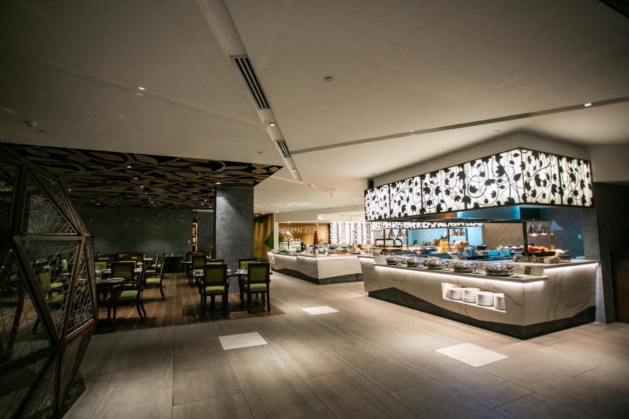 Luxent Hotel Quezon City Kültér fotó