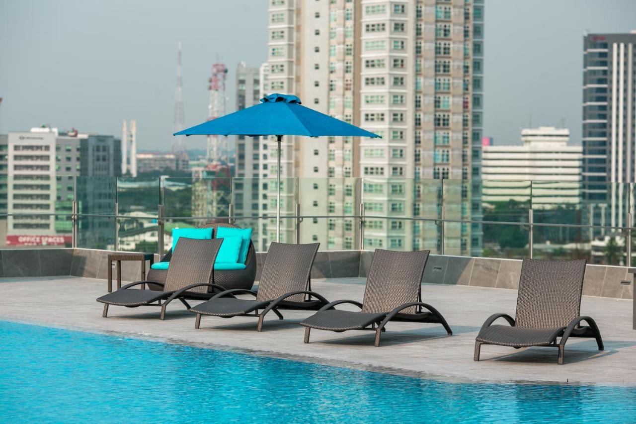 Luxent Hotel Quezon City Kültér fotó